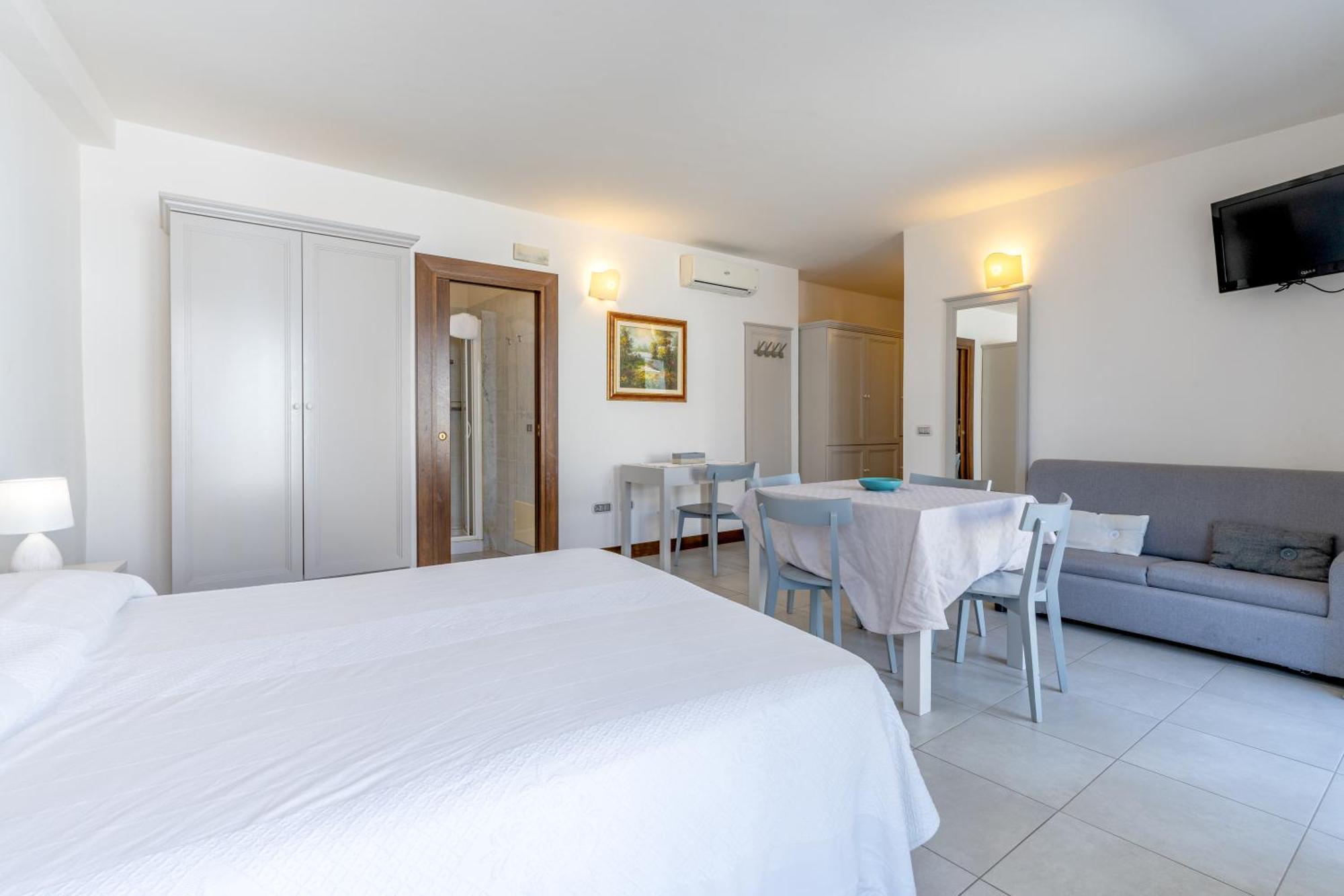 Hotel Residenziale La Corte 3*